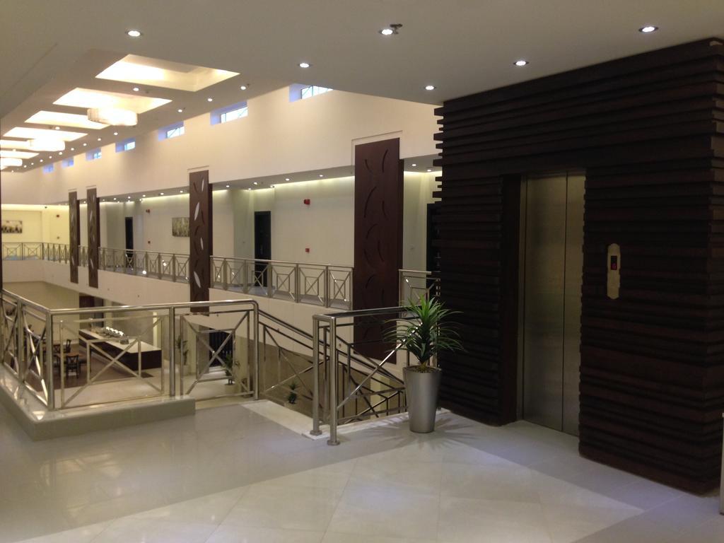 Grand Lily Hotel Suites Al-Hofuf Esterno foto