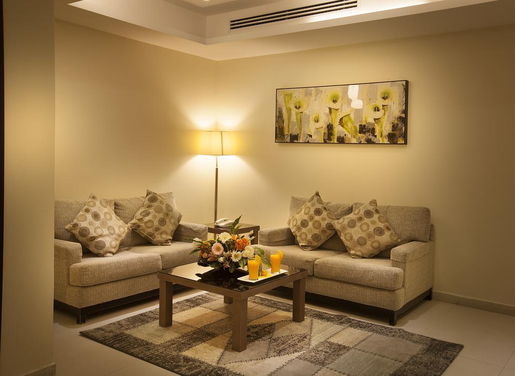 Grand Lily Hotel Suites Al-Hofuf Esterno foto