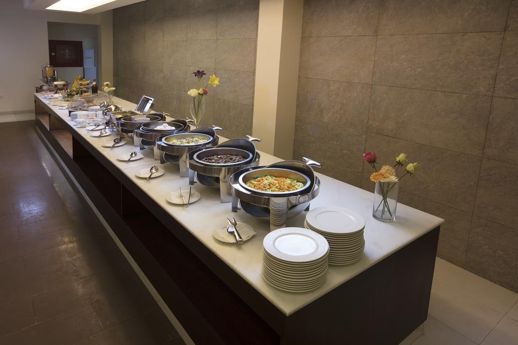Grand Lily Hotel Suites Al-Hofuf Esterno foto