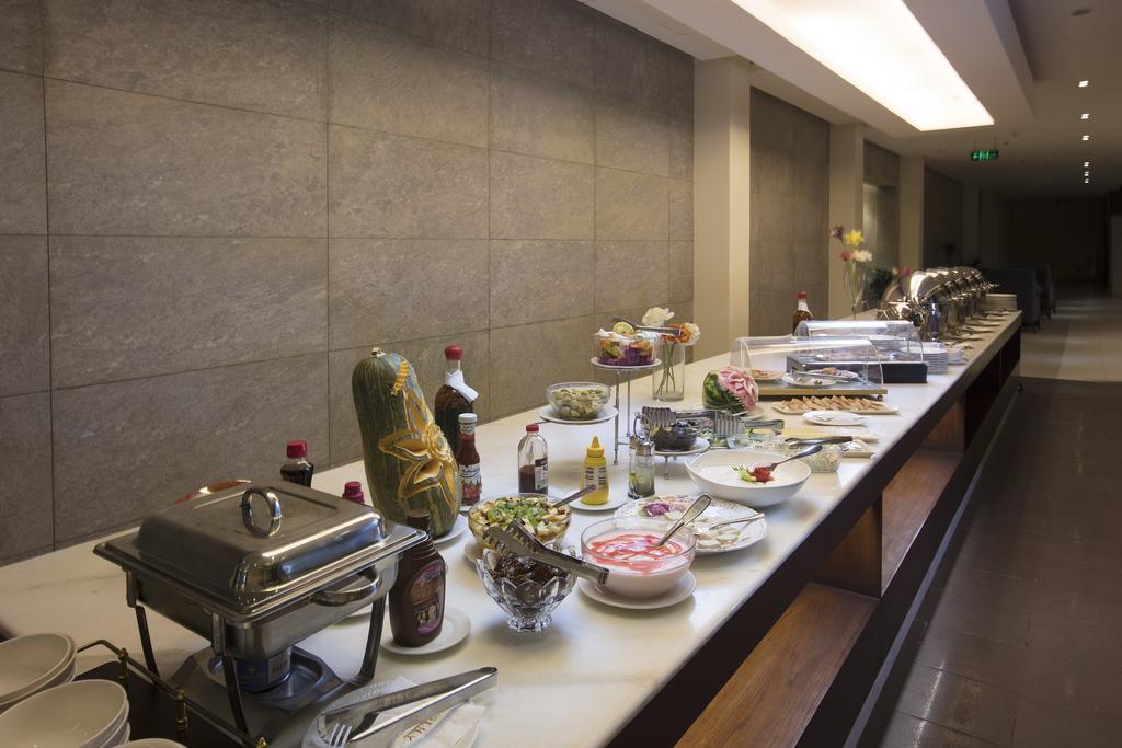 Grand Lily Hotel Suites Al-Hofuf Esterno foto